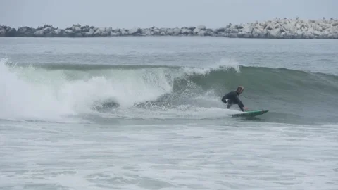 Surfer in slow motion 스톡 동영상 222603694