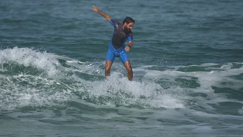 Surfer workout at sea Video stock 71021857