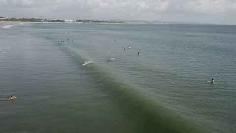 Surfers in bali Stock-Footage 140399817