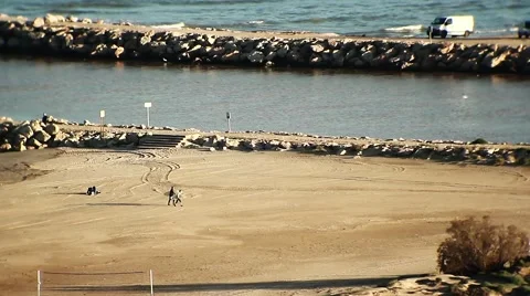 Surfers 库存影片 48530849