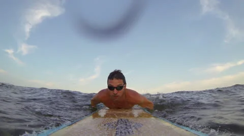 Surfing 11 Video stock 26040756