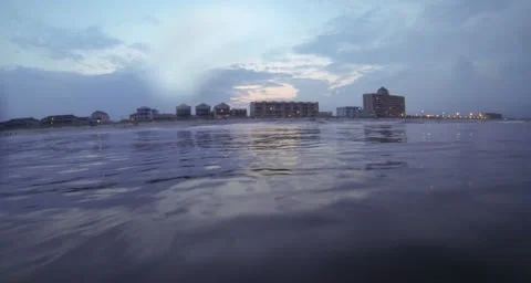 Surfing 41 Video stock 26201390