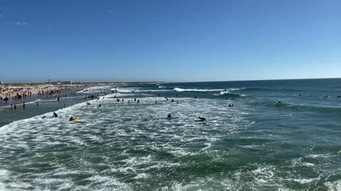 Surfing class on the beach Video stock 137942467