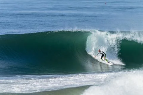 Surfing Good Wave Stock Photos