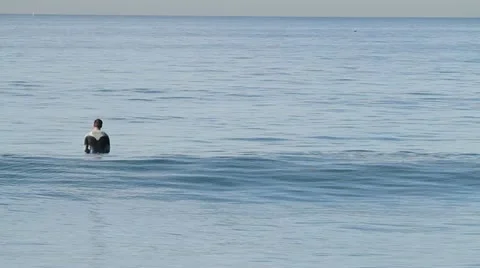 Surfing Oceanside, CA Vídeos de archivo 12622905