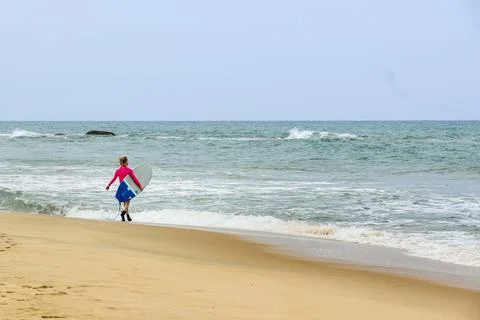 Surfing 库存照片