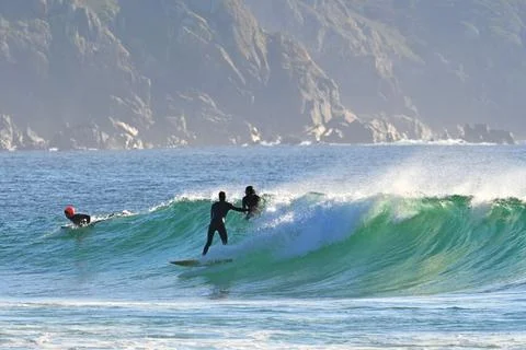 Surfing the Powerful Waves of Ferrol, Spain , 22/03/2026 Fotos Stock