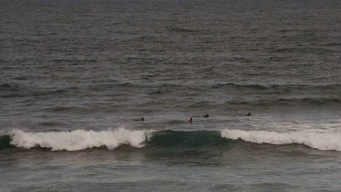 Surfing in the waves Video stock 118901538