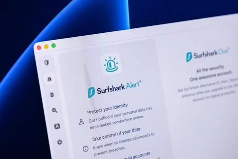 Surfshark Alert software interface displaying identity protection tools to Фото