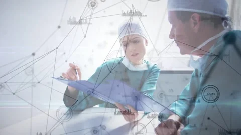 Surgeon pointing blue clipboard annotating colleague leaning HUD animating 库存影片 334036598