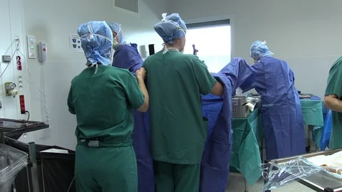 Surgeon preparing for operation Stock Footage 85936368