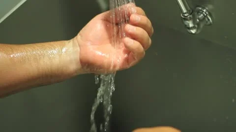 Surgeon Washes Hands Видео 8847894