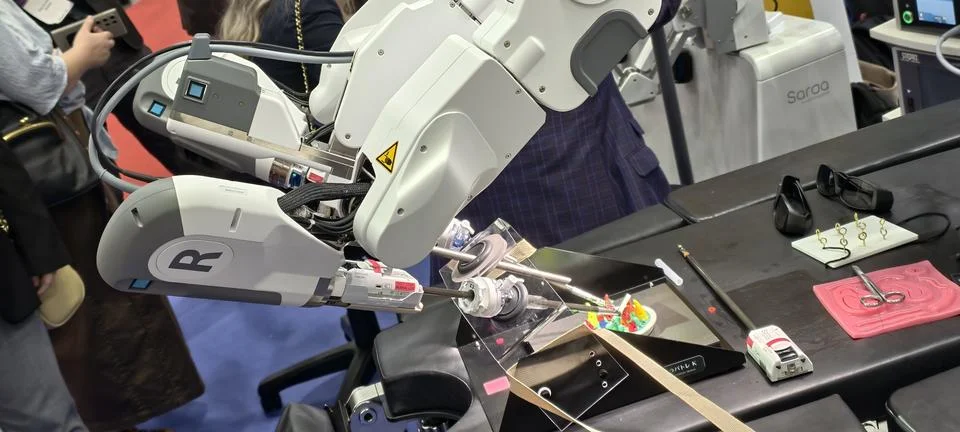 Surgical assistant robot system Foto stock