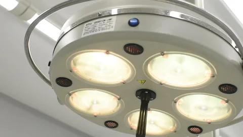 Surgical lamp close-up during surgery Stock-Footage 102904749