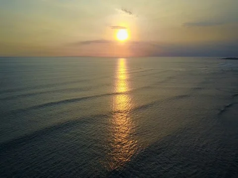 Surprisingly beautiful sunset in the ocean Video stock 82970343