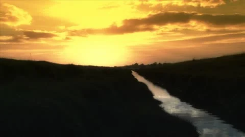 Surreal cloud scape - HD Stock Footage 21935042