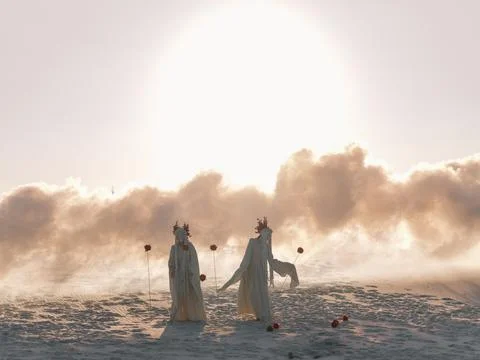 Surreal performance art two figures white costumes red flowers smoke desert Foto stock