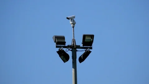 Surveillance Camera On Top of Post Vídeo Stock 96987491