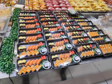 Sushi Dining Scene 库存照片