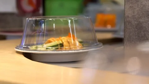 Sushi on rail Video stock 89696375