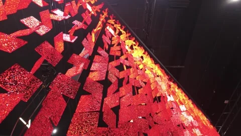 Suspended translucent red panels with textured surfaces 库存影片 337330492
