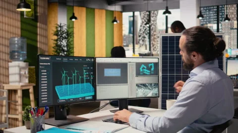 Sustainability RD expert develops integrated clean energy solutions Stock Footage 316005071