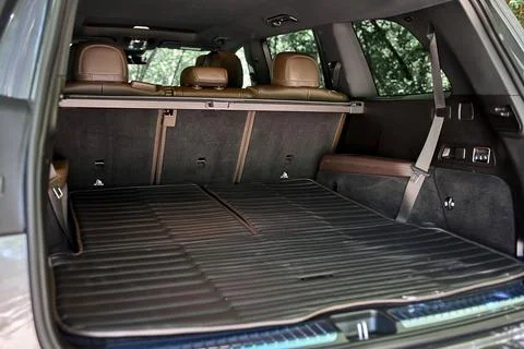 SUV cargo area with protective load mat Photos