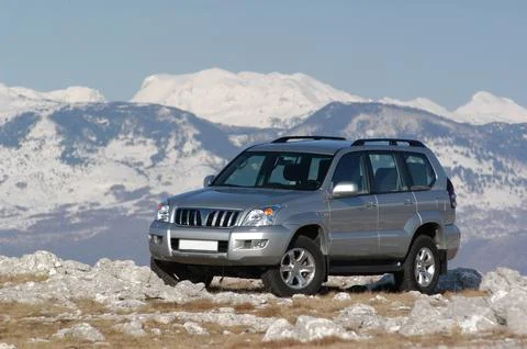 SUV on the mountain Фото