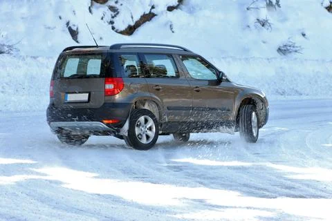 SUV in the snow Stock Photos