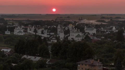 Suzdal and Intercession Monastery from the bell tower at sunset. Vídeo Stock 294179401
