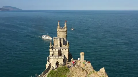 Swallow's Next gothic castle. A popular historical landmark in Crimea among t Stock Footage 165497264