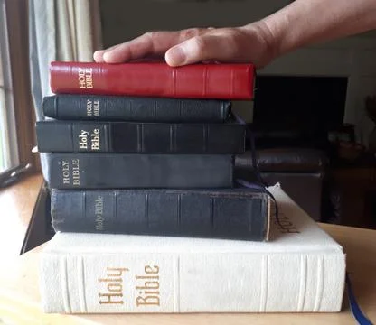 Swear on a stack of bibles Stock Photos