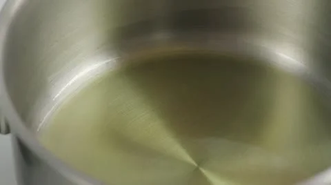 Sweating shallot Stock-Footage 24665870