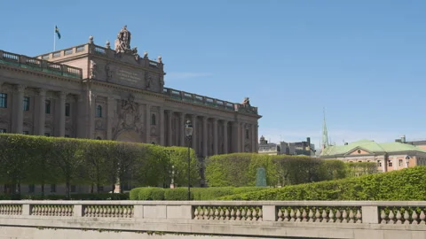 Swedish parliament building medium static shot Stock-Footage 337526664