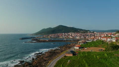 Sweeping aerial perspective of A Guarda, Spain, where the dramatic meeting of Stockbeeldmateriaal 336283328