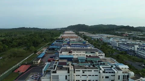 Sweeping drone footage captures a large-scale production facility with prom.. Video stock 339032273