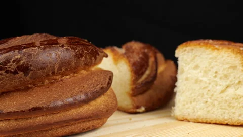 Sweet bun sprinkled 스톡 동영상 179593061