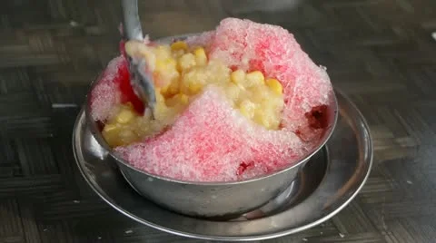 Sweet corn syrup ice blended Stock-Footage 11226643
