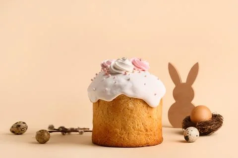 Sweet Easter cake with meringue, eggs, decorative bunny and pussy willow bran Stock Photos