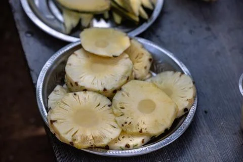 Sweet pineapple slice in plate Foto stock
