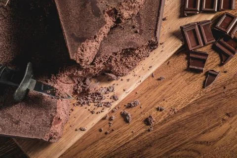 Sweet Table Top View arrangement of Cocoa beans, nibs and Chocolate bars Stock Photos
