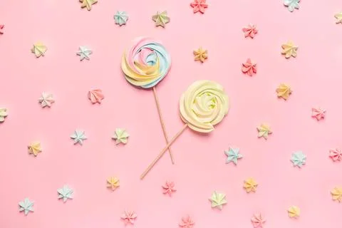 Sweets and candy on pink background, love and valentine concept Foto stock