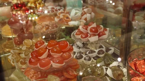 Sweets in a glass dish on display. Stock-Footage 62064015