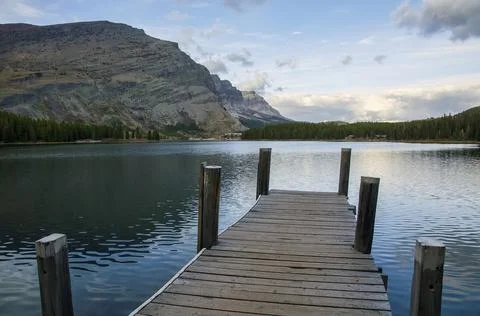 Swiftcurrent Lake Dock Foto stock