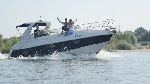 Swim on the boat. Stock Footage 87971637