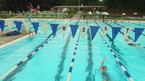 Swim practice hover Video stock 55332332