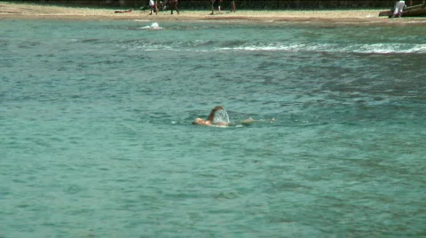 Swimmer in the sea Video stock 704660