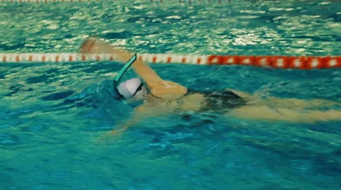 Swimmer Trains in the Pool. Video stock 60186897