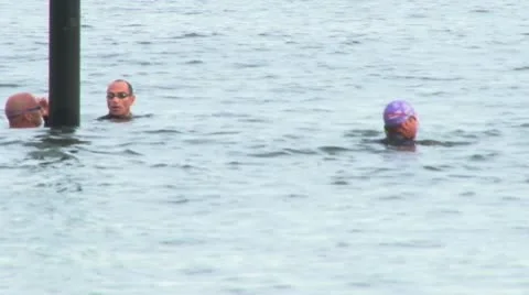 Swimmers 库存影片 11054455