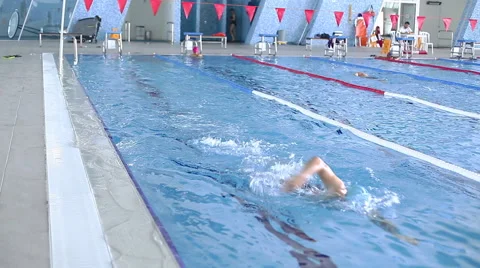 Swimmers in the sport is doing Vidéo 52693522